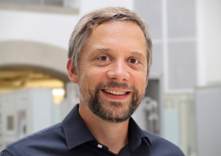 Dr.-Ing. Andreas Hoffmann